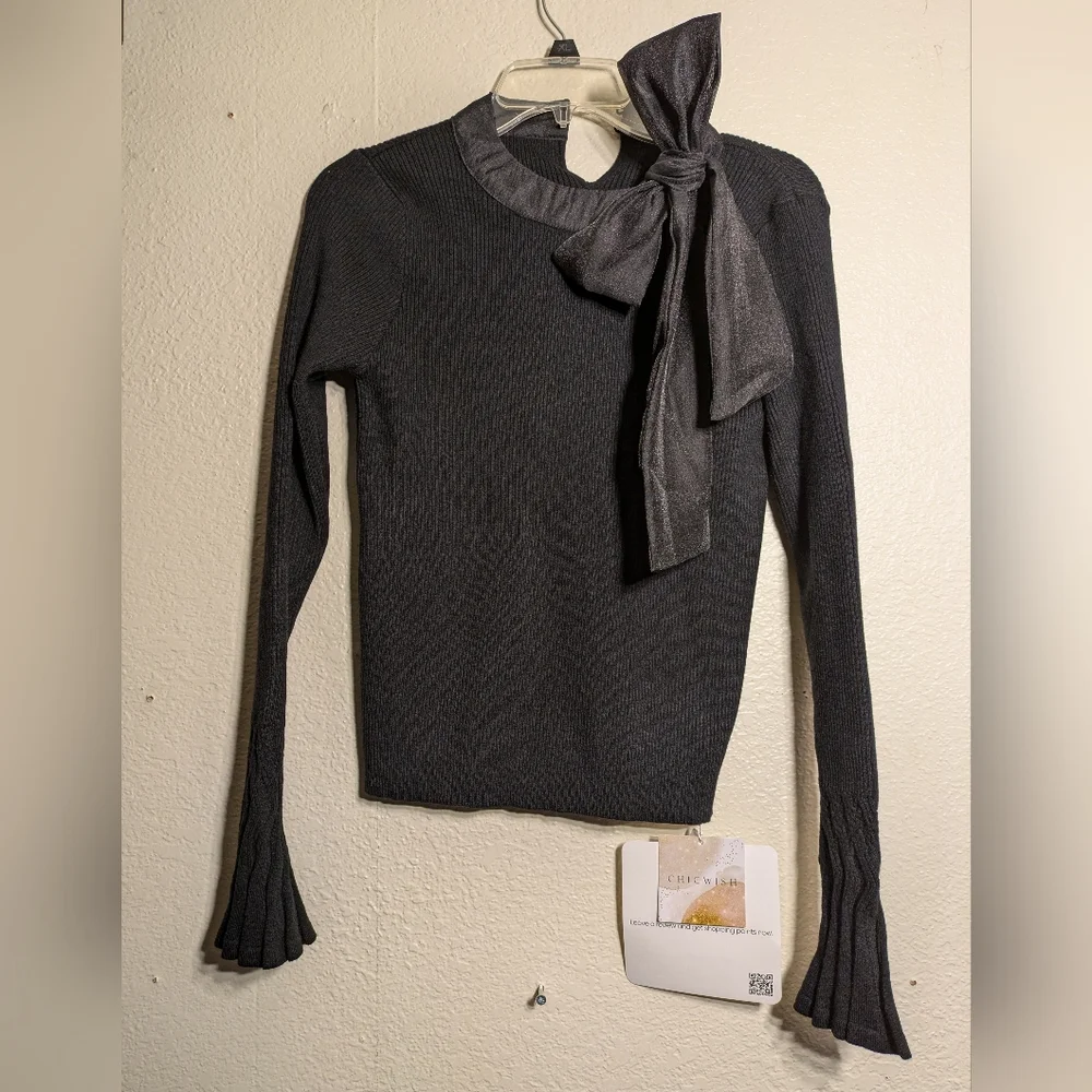Chic Wish Black Sweater with Bow Detailsize Small - Picture 1 of 10